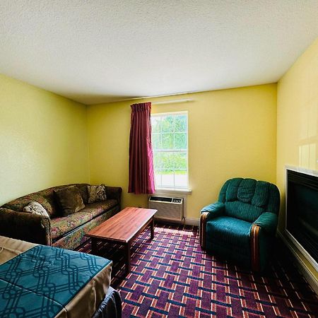 Ozark Inn And Suites 欧塞奇湾泳滩 外观 照片